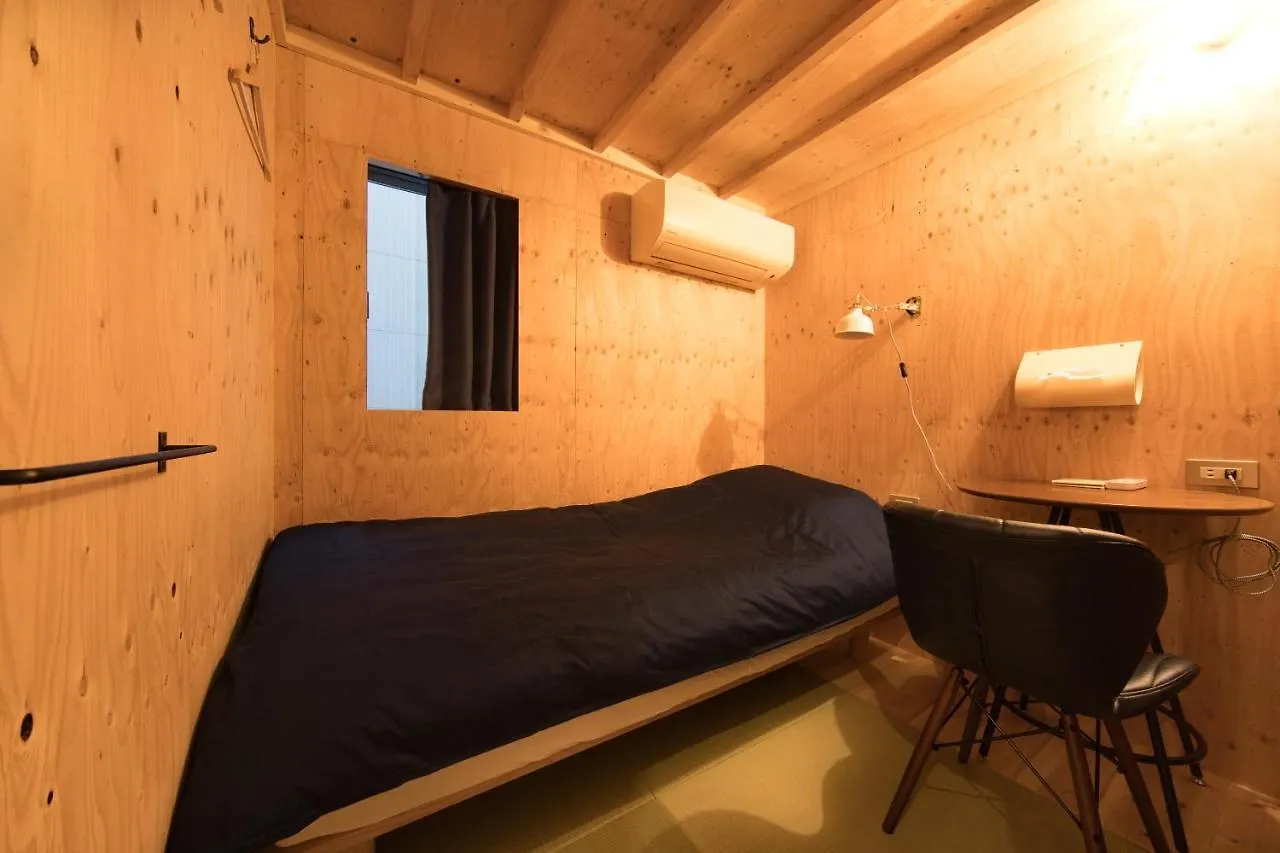 Private Guest House Tsure Osaka 0*,  Japan